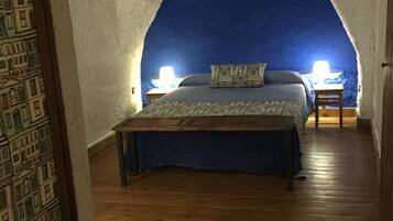 Casa, bañera de hidromasaje (Cave) | Minibar, sistema de insonorización, tabla de planchar con plancha