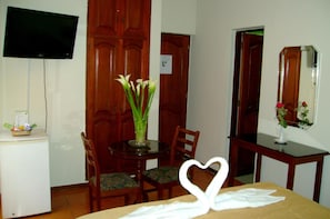 1 Schlafzimmer, Minibar, Zimmersafe, kostenloses WLAN