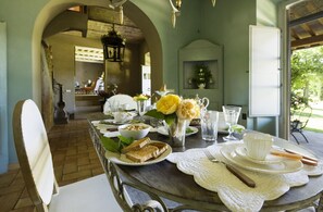 Daily buffet breakfast (EUR 20 per person)