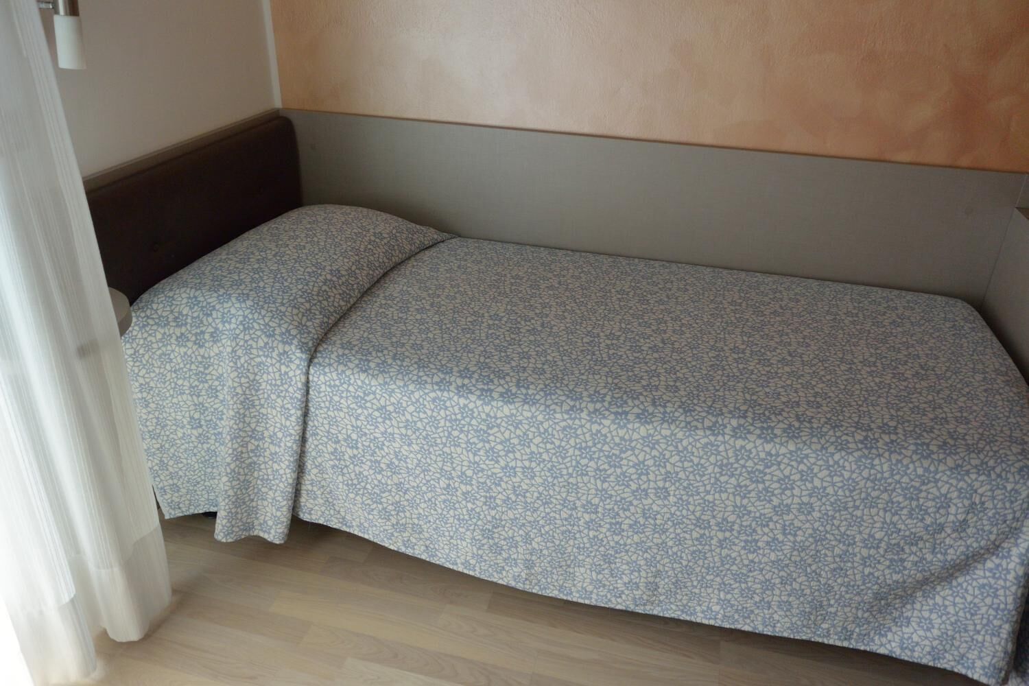 premium bedding, in-room safe, desk, cots/infant beds