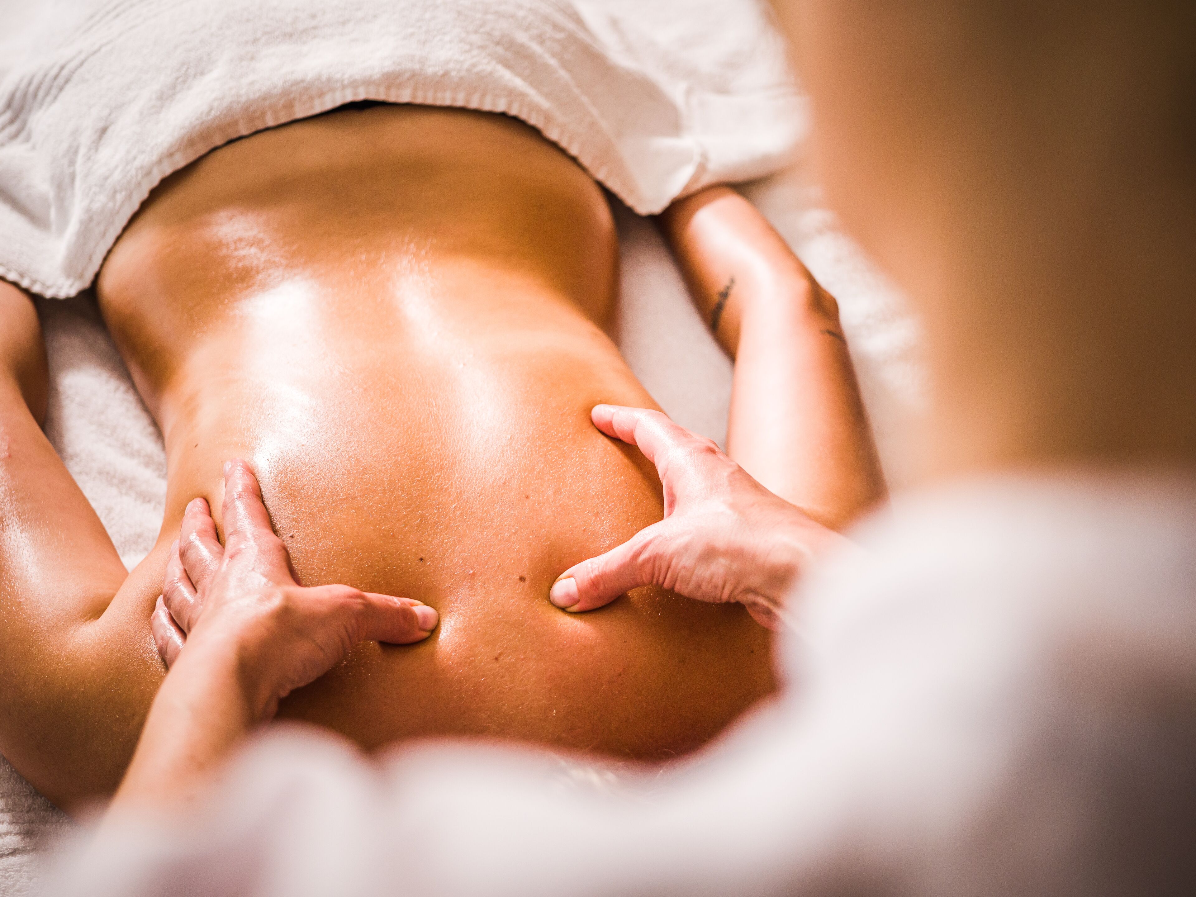 sauna, hot tub, turkish bath/hammam, massages