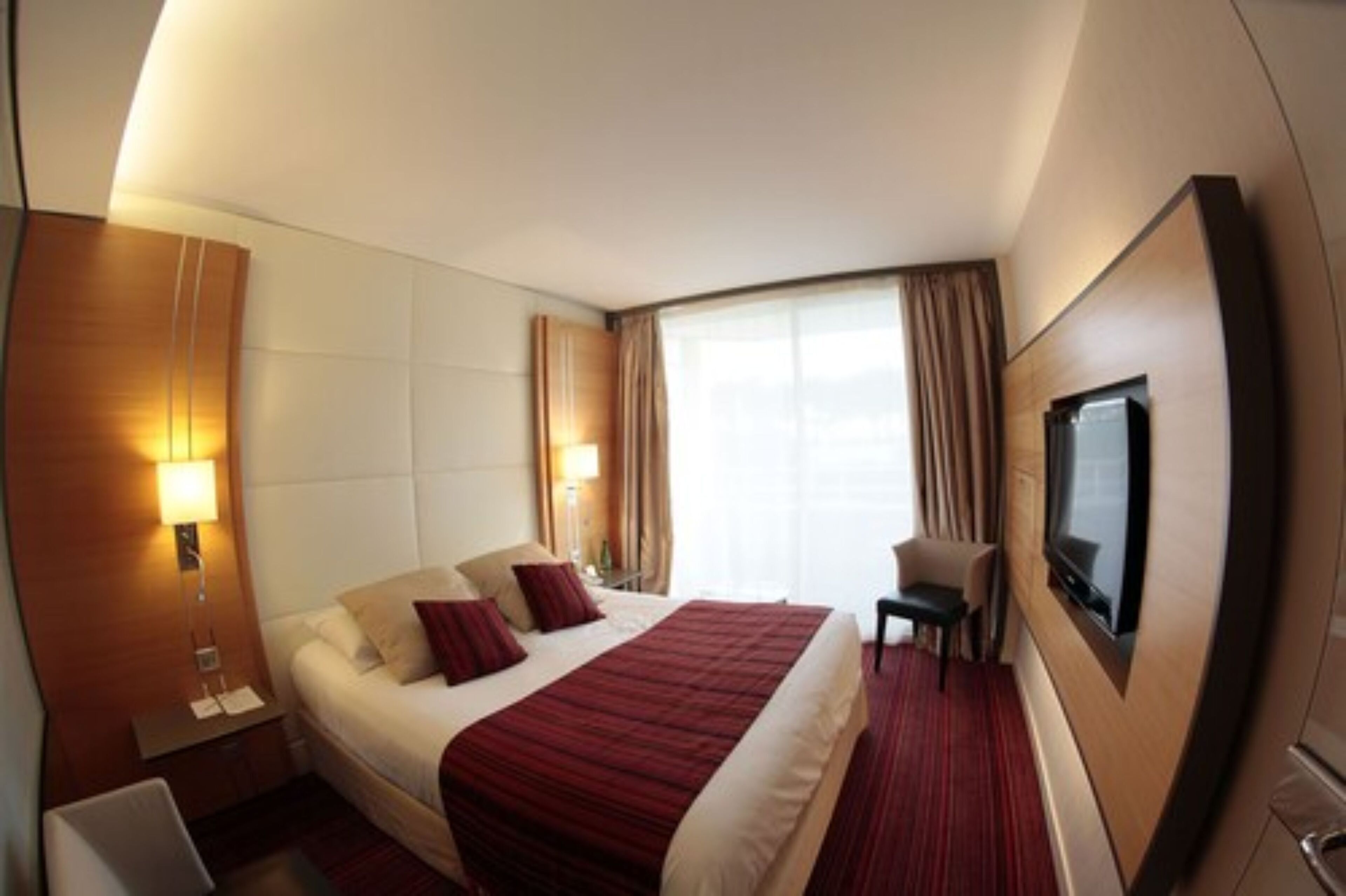 standard double room, balcony or terrace | minibar, in-room safe, blackout curtains, soundproofing