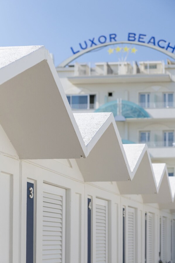 Private beach, beach towels