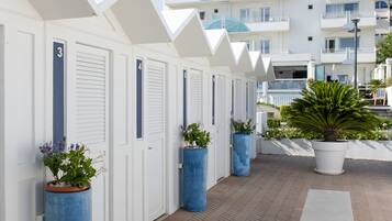 Plage privée, serviettes de plage