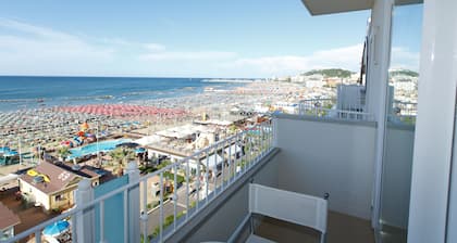 Luxor Beach Boutique Hotel Cattolica