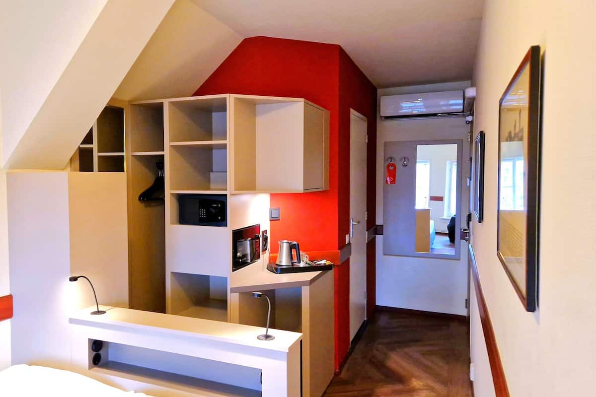 1 habitación y ropa de cama hipoalergénica