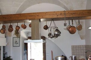 Fridge, coffee/tea maker