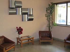 Lobby sitting area - Hotel Dom Vilas (Braga)