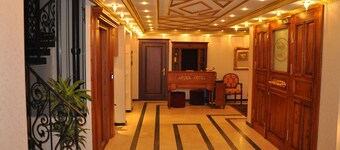Aruna Hotel