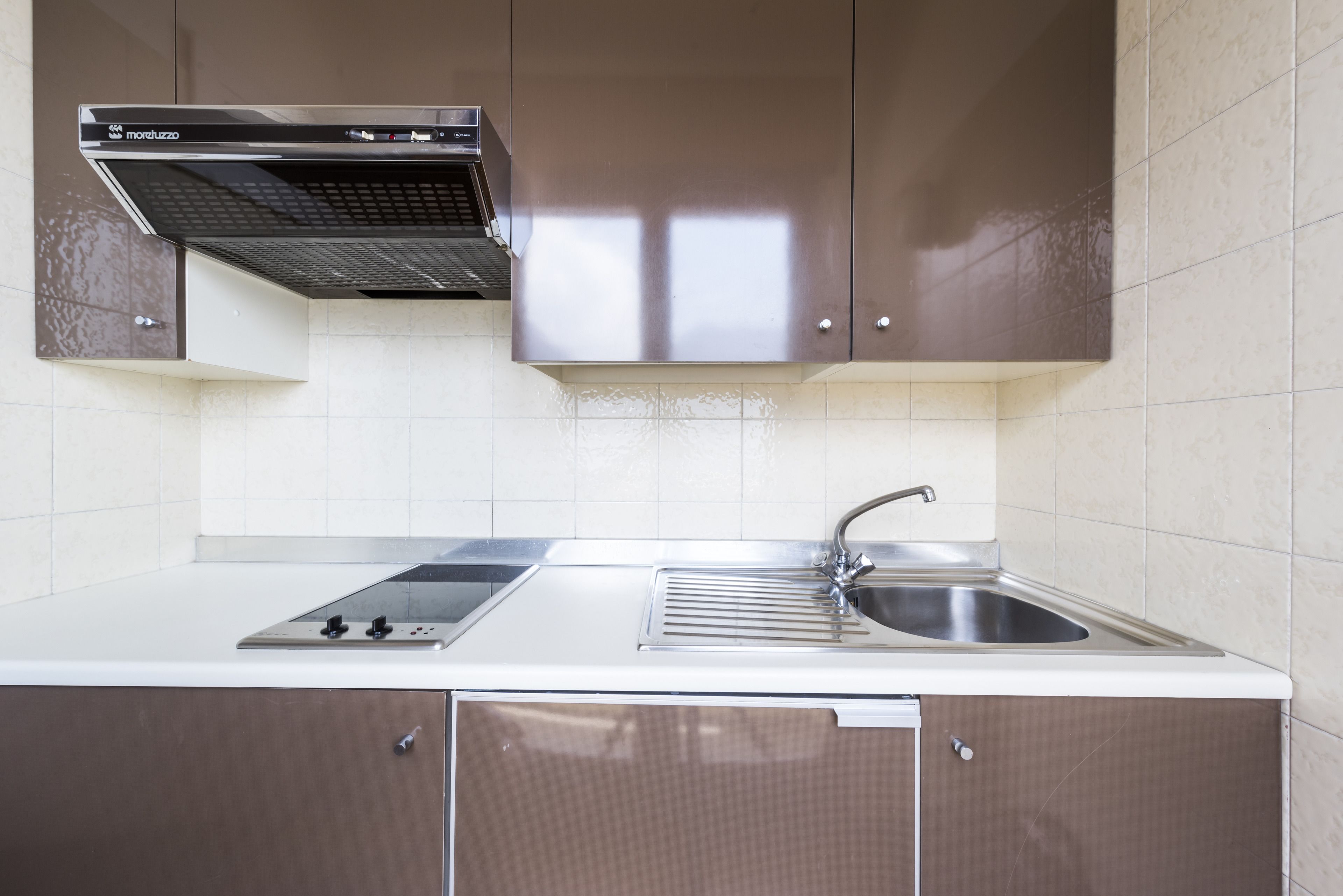 stovetop, electric kettle