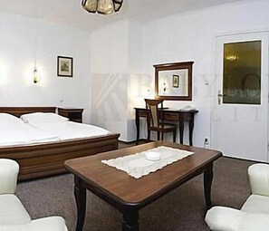 Standard Double or Twin Room | Coffee and/or coffee maker