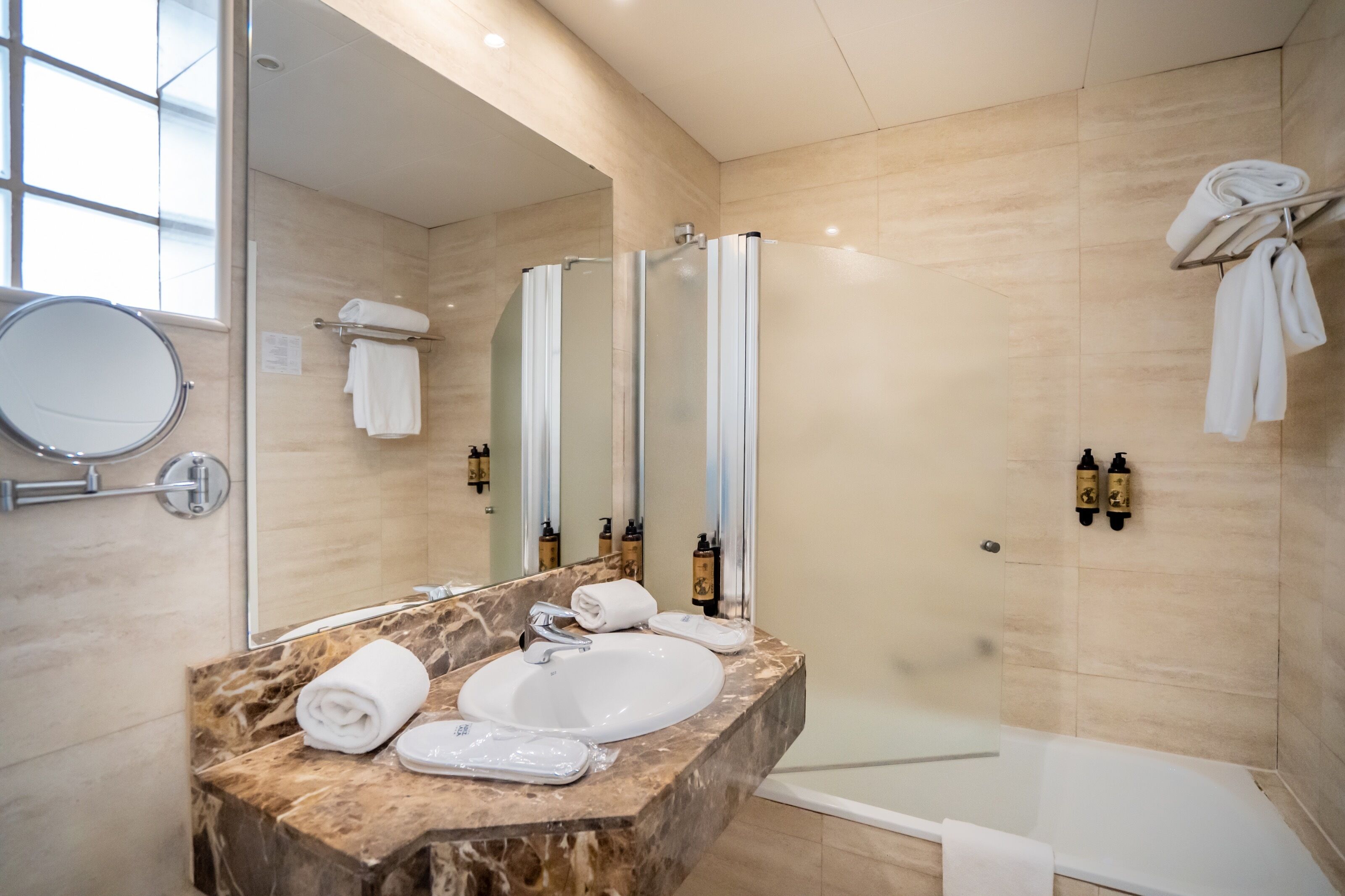 apartment, 1 bedroom | bathroom | free toiletries, hair dryer, bidet, towels