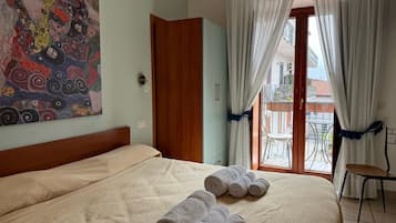 Habitación con 1 cama matrimonial o 2 individuales | Ropa de cama de alta calidad y edredón