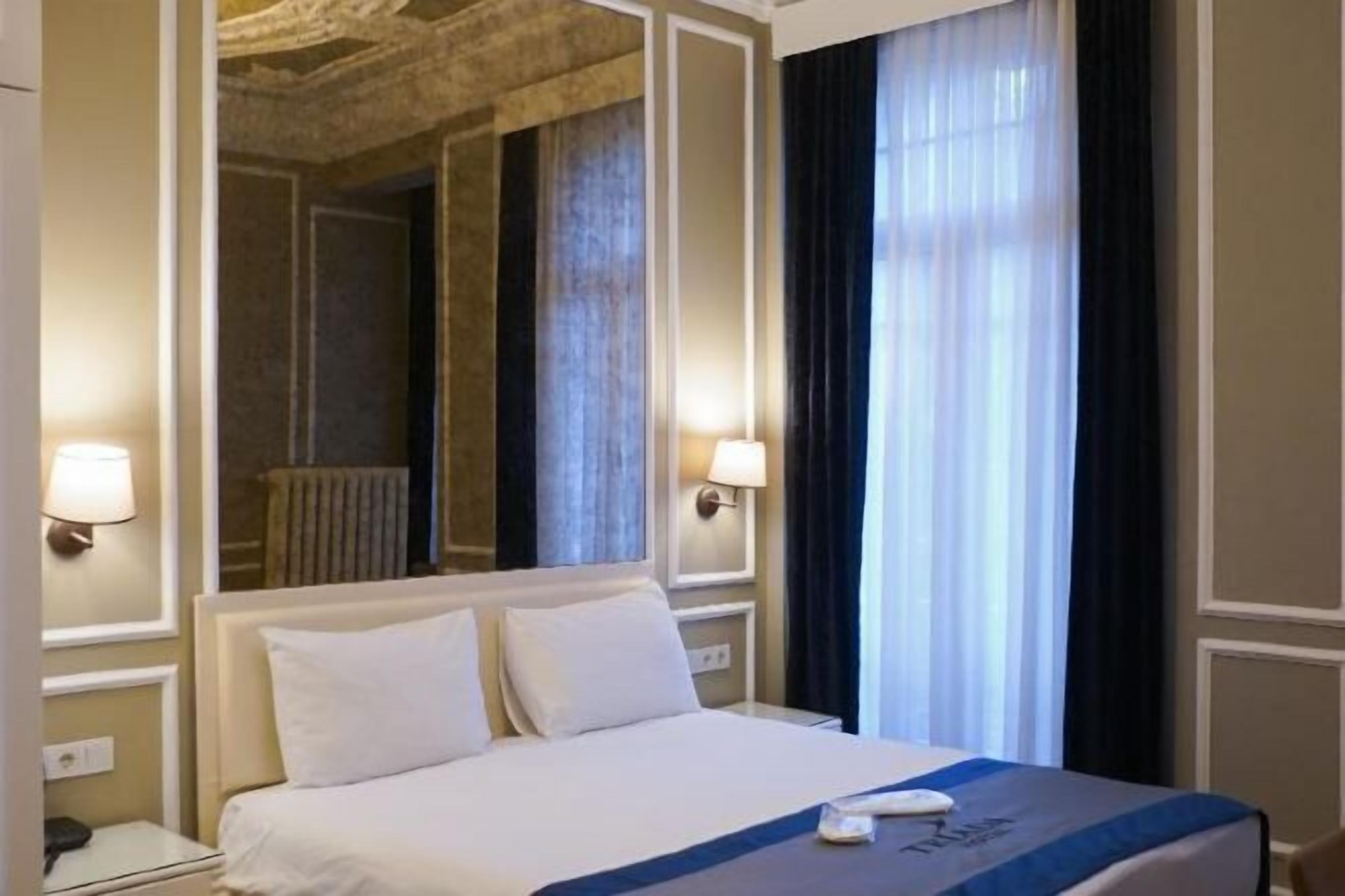 Ropa de cama de alta calidad y minibar 