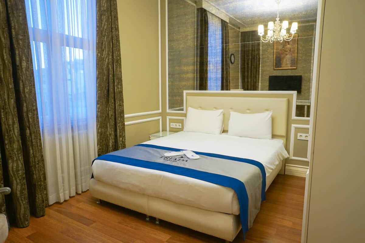 Deluxe Double Room (Annex 600 meters from main building)