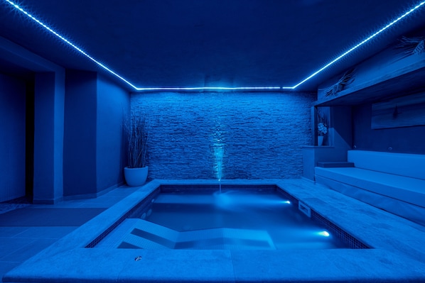 Sauna, hot tub, steam room, hot springs, Turkish bath