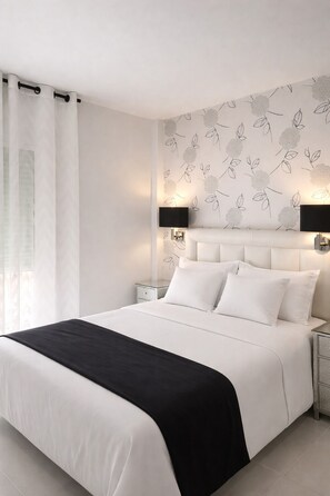 Studio | Hochwertige Bettwaren, Zimmersafe, individuell dekoriert