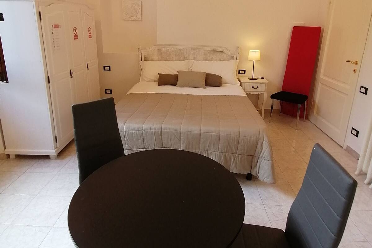Classic Studio, 1 Bedroom | Desk, soundproofing, WiFi (free)