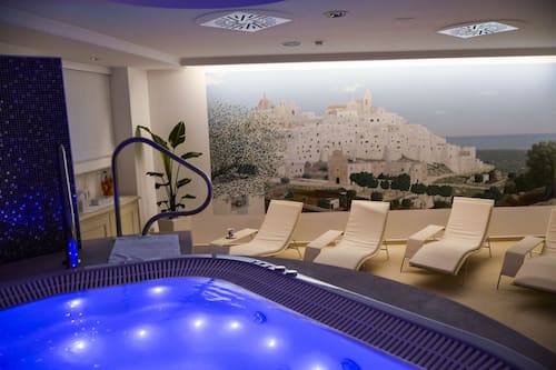 Salle de soins pour les couples, sauna, spa, bain de vapeur