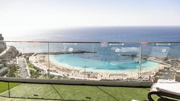 Villa Supérieure, bain à remous | Terrasse/Patio