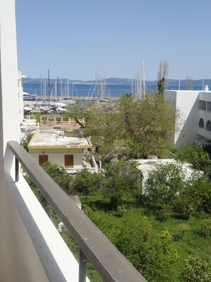 Triple Room | Balcony