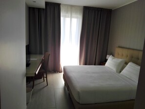 Premium bedding, minibar, in-room safe, desk - D'Aragona Lifestyle Hotel (Conversano)