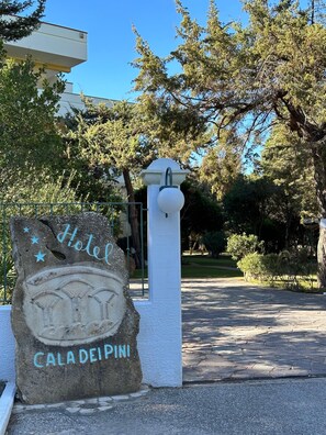 Entrée de l’hébergement