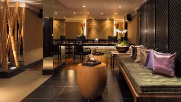 Couples treatment room(s), body treatments, hot stone massages