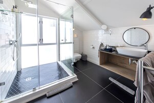 Loft Room | Bathroom | Shower, designer toiletries, hair dryer, slippers