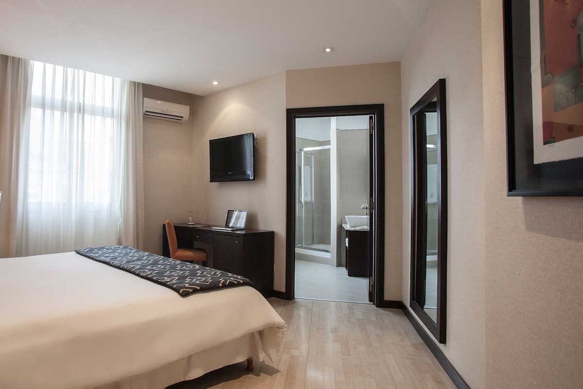 Superior Room, 1 Queen Bed | 1 bedroom, Select Comfort beds, in-room safe, desk