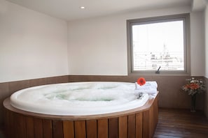 Indoor spa tub - HR Luxor Buenos Aires (Buenos Aires)