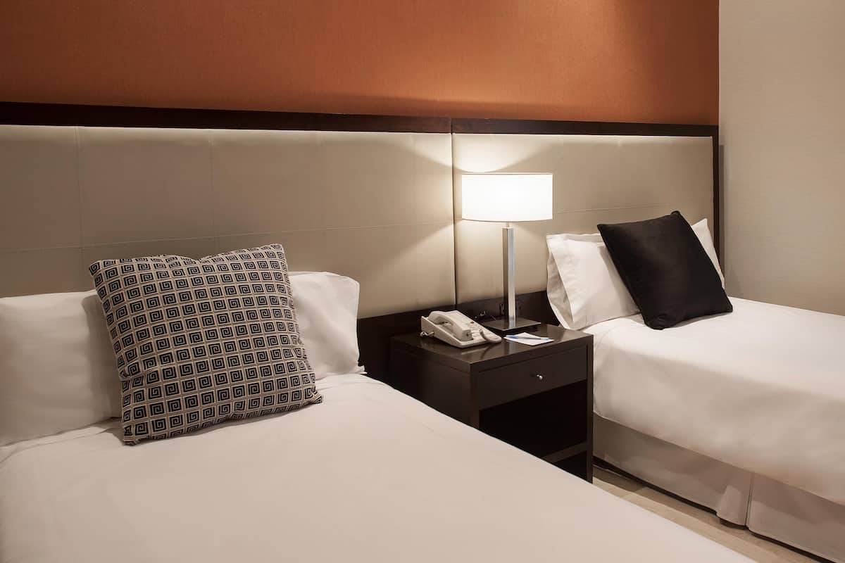 1 bedroom, Select Comfort beds, in-room safe, desk