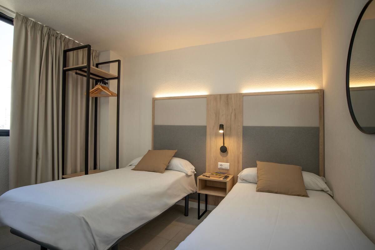2 bedrooms, in-room safe, iron/ironing board, WiFi (free)