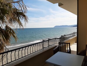 Deluxe Apartment, Sea View, Poolside | Balcony - Residence Sole (Albenga)