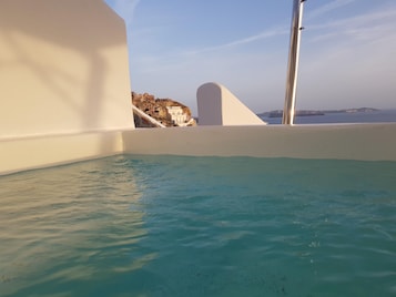 Superior Room (Cave, Outdoor Hot Tub) | Beach/ocean view