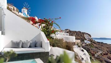 Sviitti (Cave, Plunge Pool Heated) | Terassi/patio