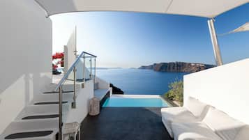 Sviitti (Cave, Plunge Pool Heated) | Terassi/patio