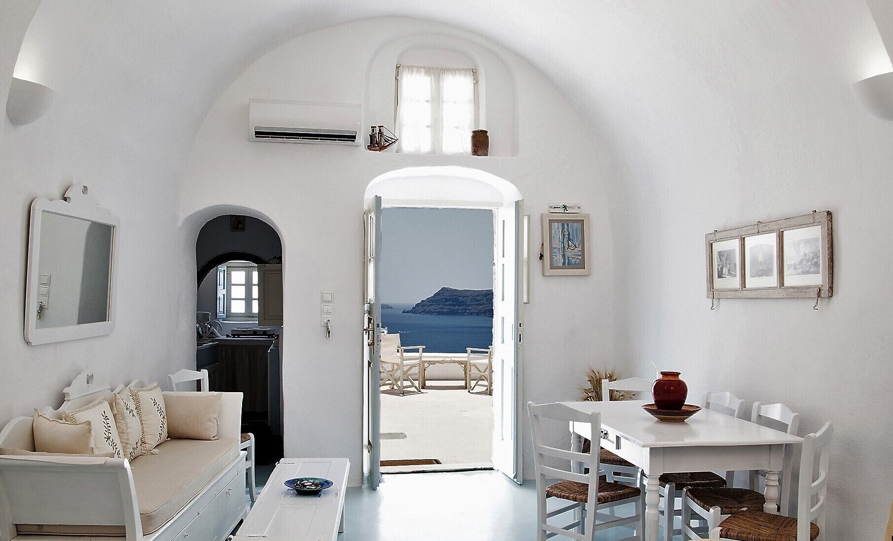 villa, outdoor hot tub (sunset) | in-room safe, desk, free wifi, bed sheets