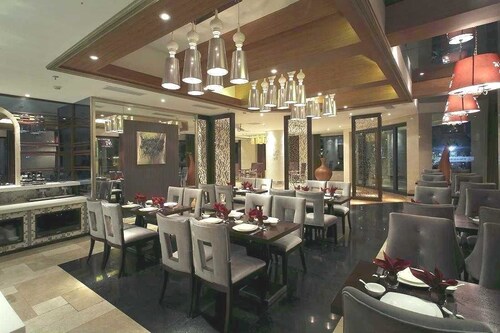 Rhea Boutique Hotel @ Shanghai Railway Station