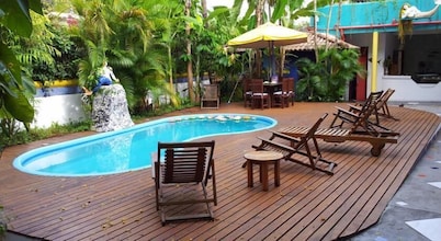 Aos Sinos dos Anjos Art Hotel