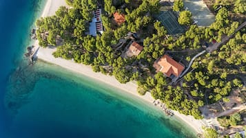 In Strandnähe, weißer Sandstrand