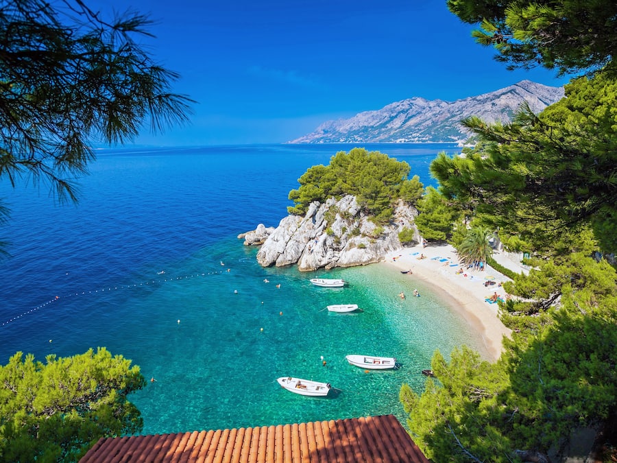 Beach nearby, white sand