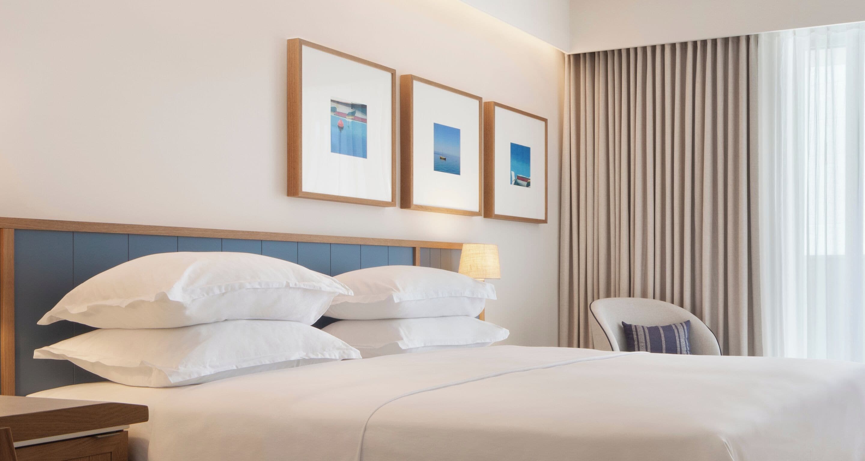 standard double or twin room, balcony | 1 bedroom, minibar, in-room safe, desk