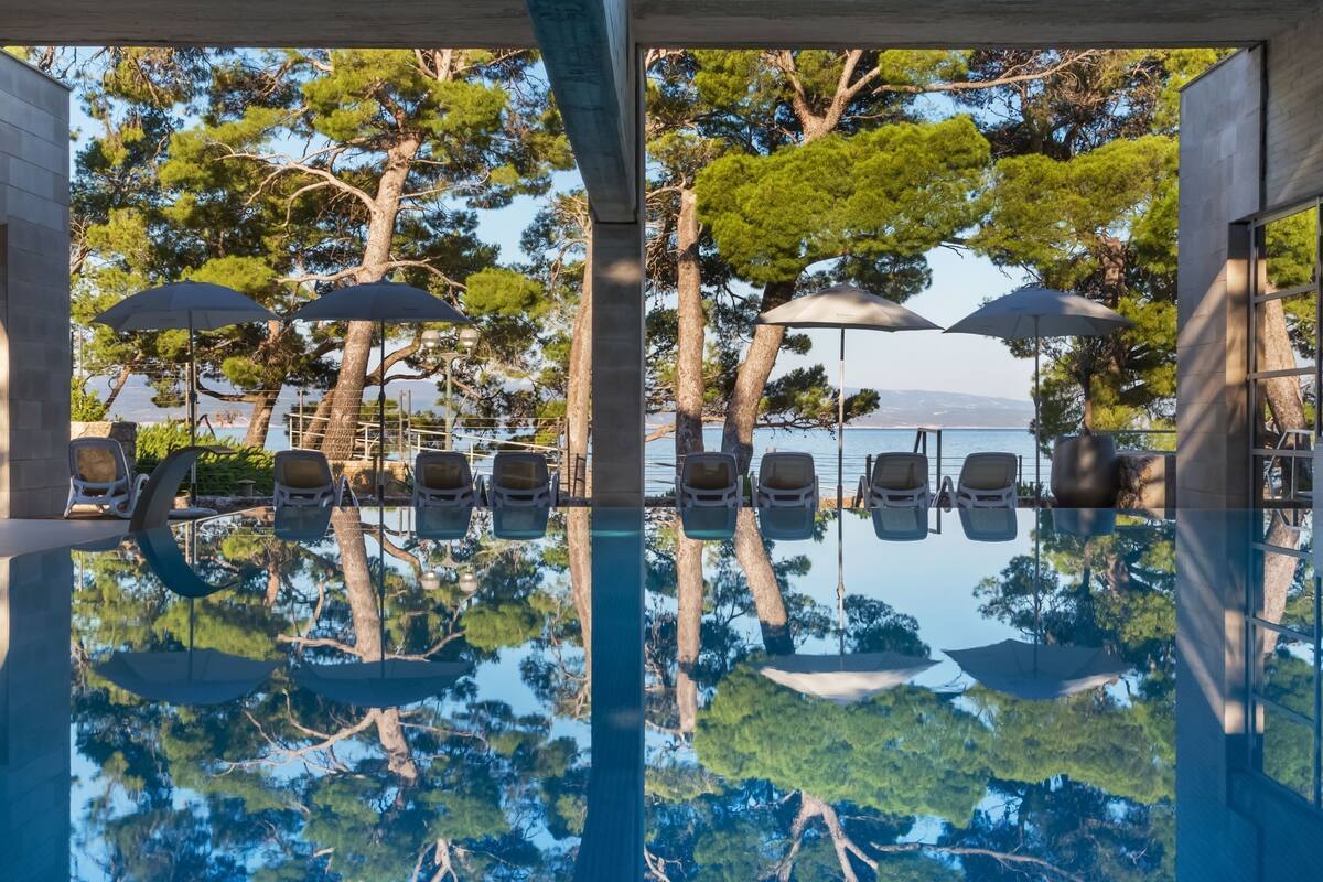 indoor pool, outdoor pool