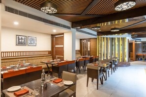 Restaurant - Radisson Srinagar (Srinagar)