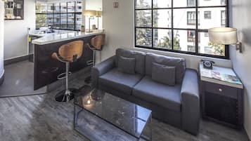 2 habitaciones y artículos del minibar gratis