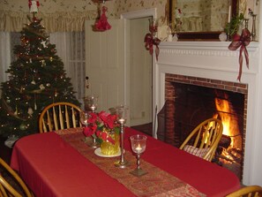 Free daily cooked-to-order breakfast