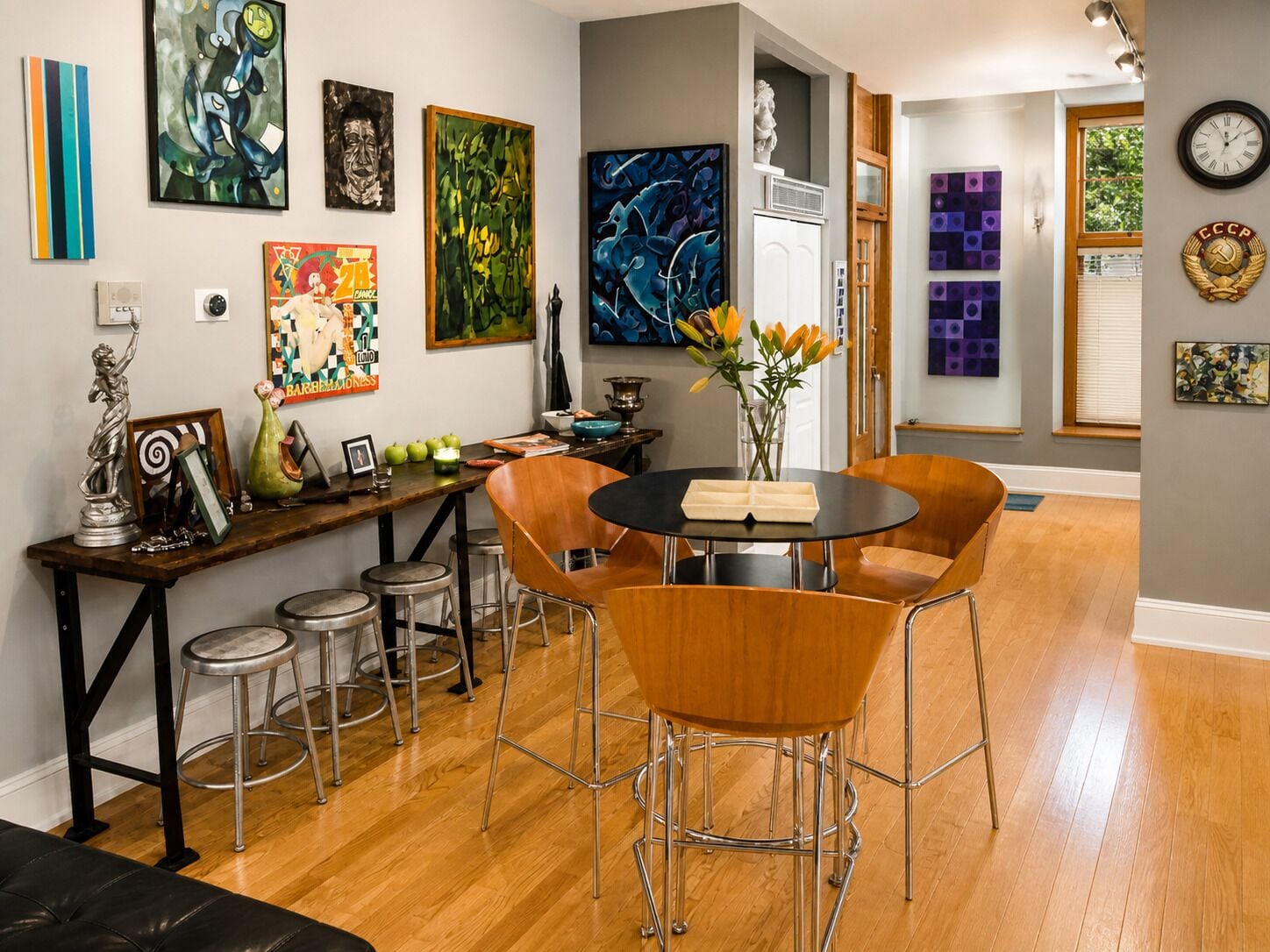 Presidential Studio Suite, 2 Bedrooms (1st Floor) | Living area | 51-inch flat-screen TV with cable channels, TV, Netflix