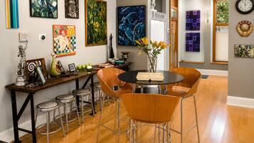 Presidential Studio Suite, 2 Bedrooms (1st Floor) | Living area | 51-inch flat-screen TV with cable channels, TV, Netflix