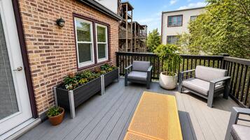 Sundeck